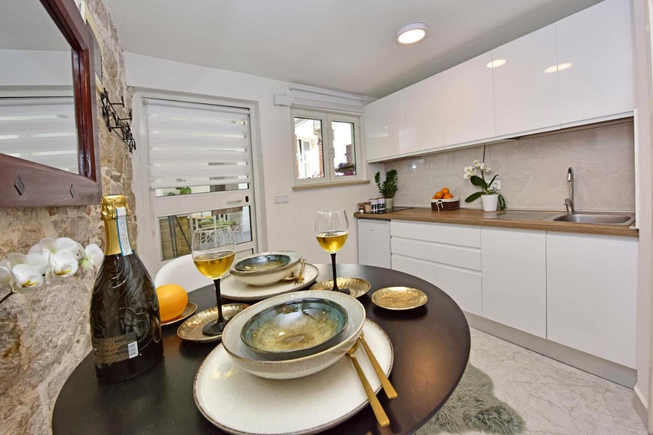 Ginger Apartment *